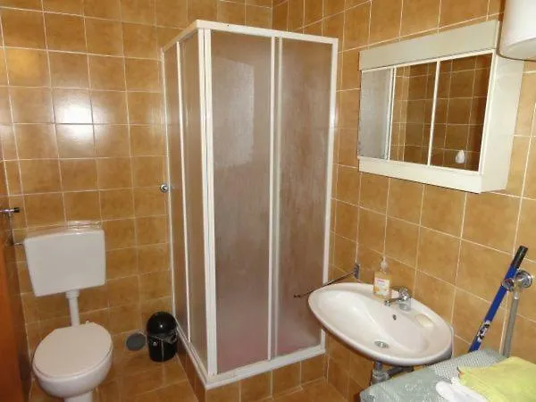 Cozy Apartment Buterer In Rovinj