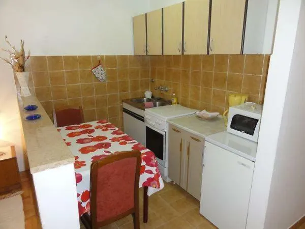 Cozy Apartment Buterer In Rovinj